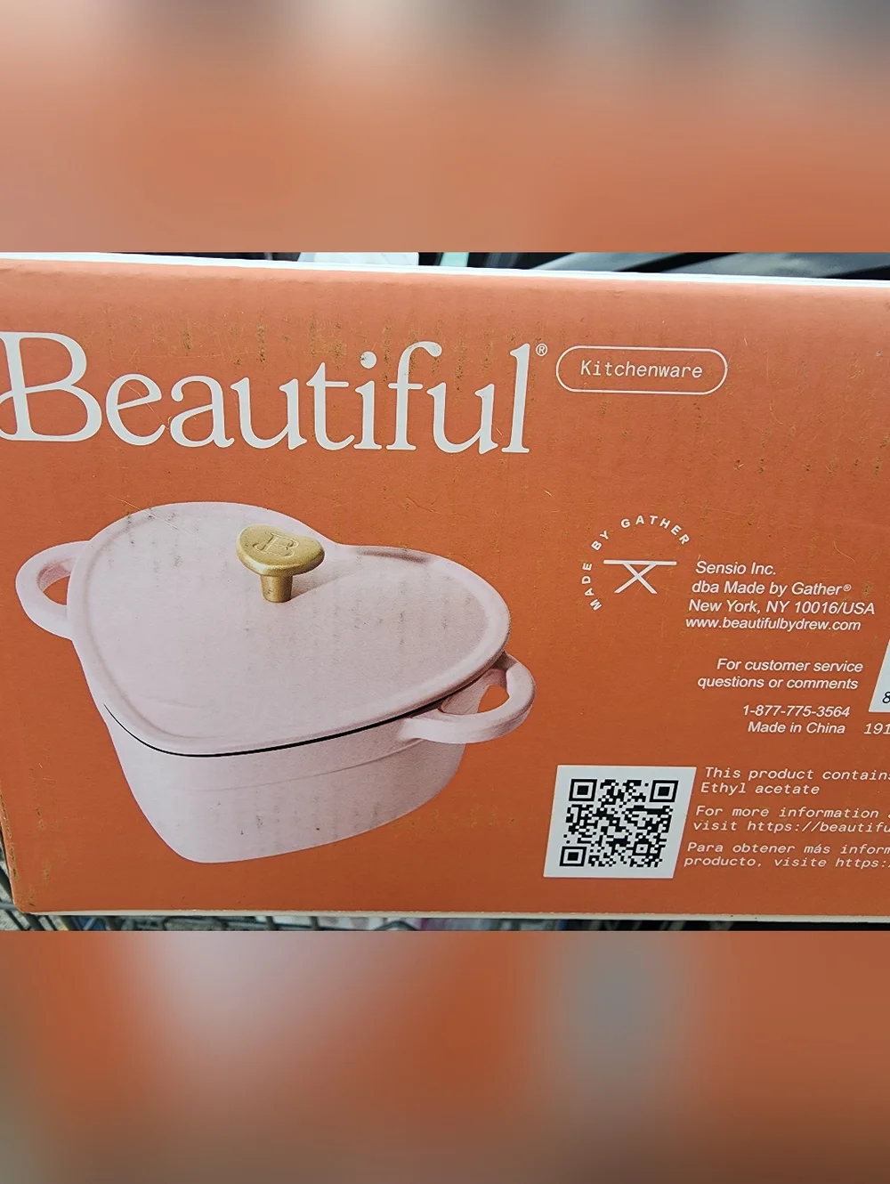 Beautiful By Drew Barrymore Heart-Shaped Cast Iron Casserole - Pink